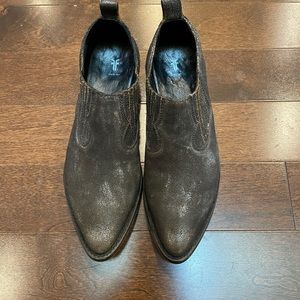 Great Frye booties, brown and silver